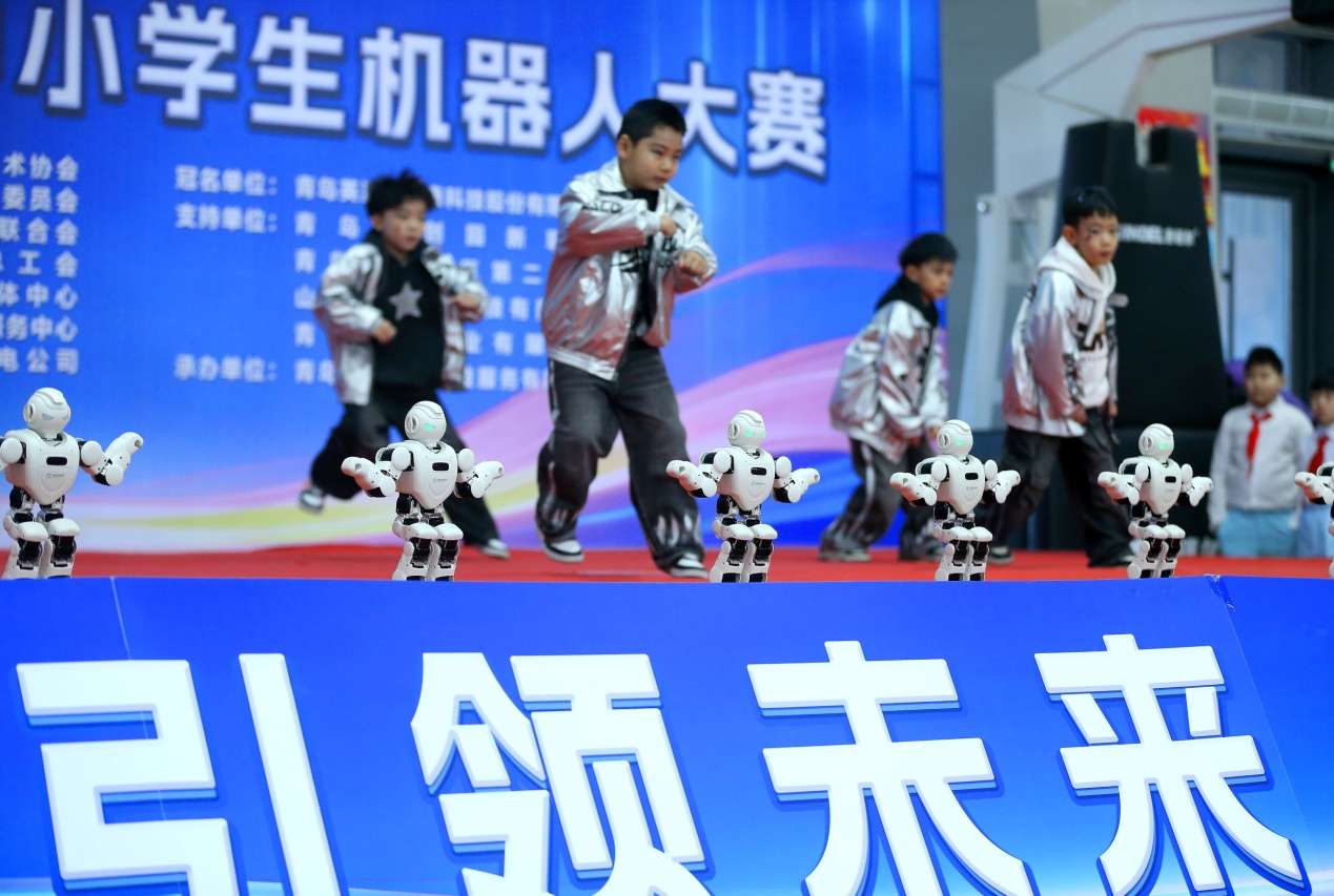 D:Desktop新建文件夹 (33)梁孝鹏B67W7635.JPG