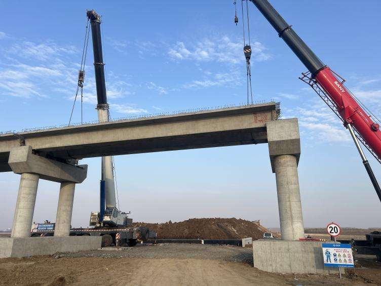 箱梁装配经由