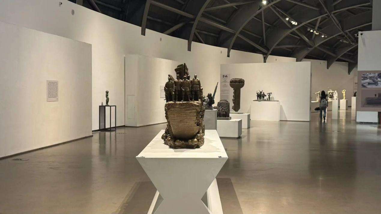 “塑说——尹悟铭雕塑创作研究展”展览现场