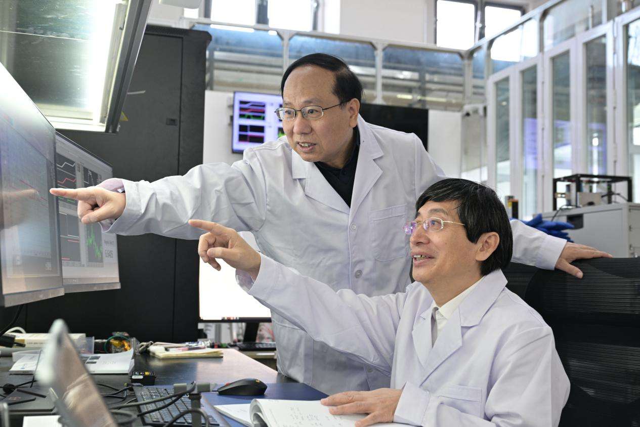 2e2e6dceae7ba910e85d93f3d79ff69a