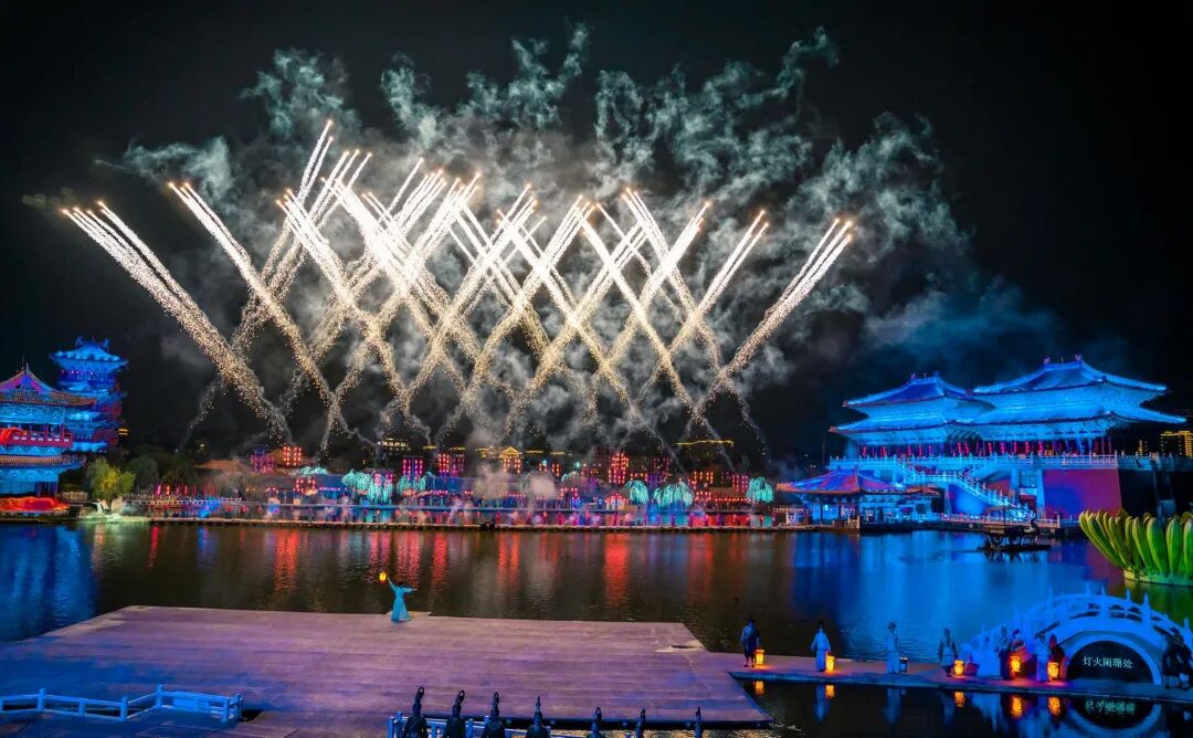 这是河南省开封市清明上河园景区演出现场。新华社发（景区供图）