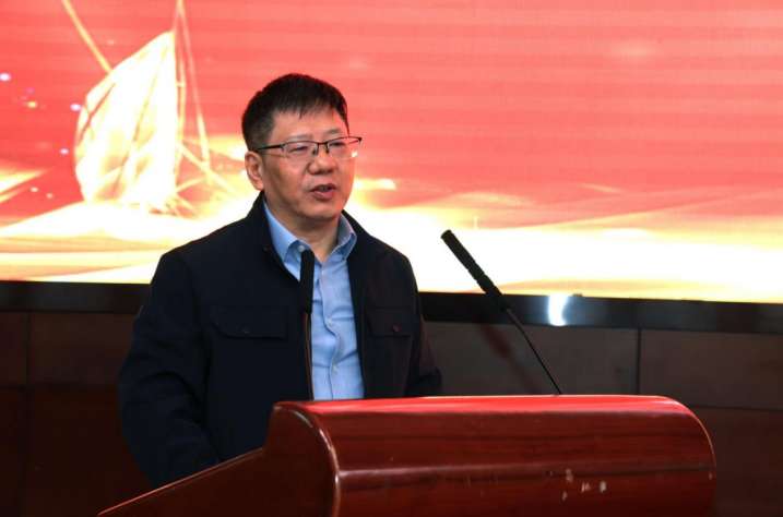 贺仲明作主题发言