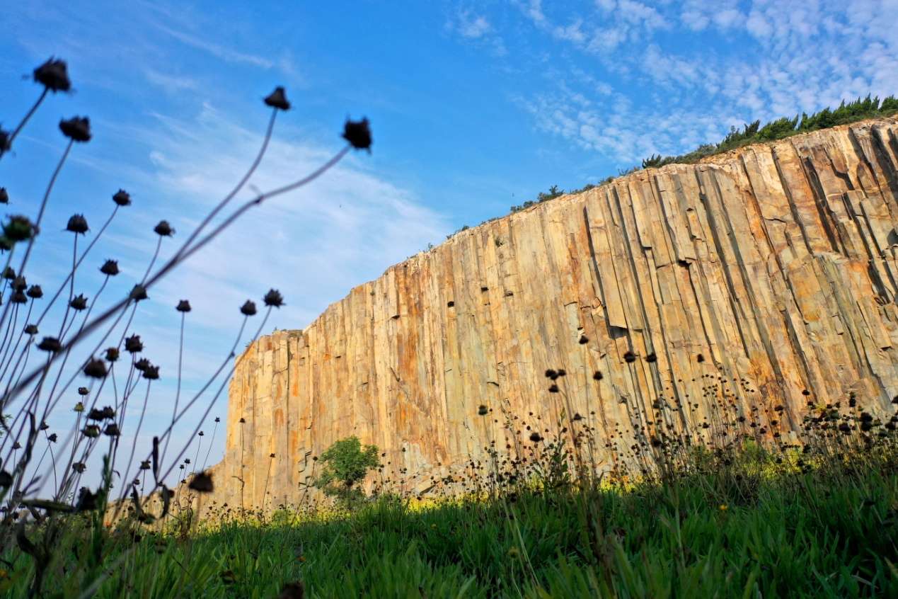 D:\Desktop\新建文件夹\石林\DJI_0947.JPG