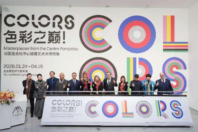 图片包含 文本 AI 生成的内容可能不正确。