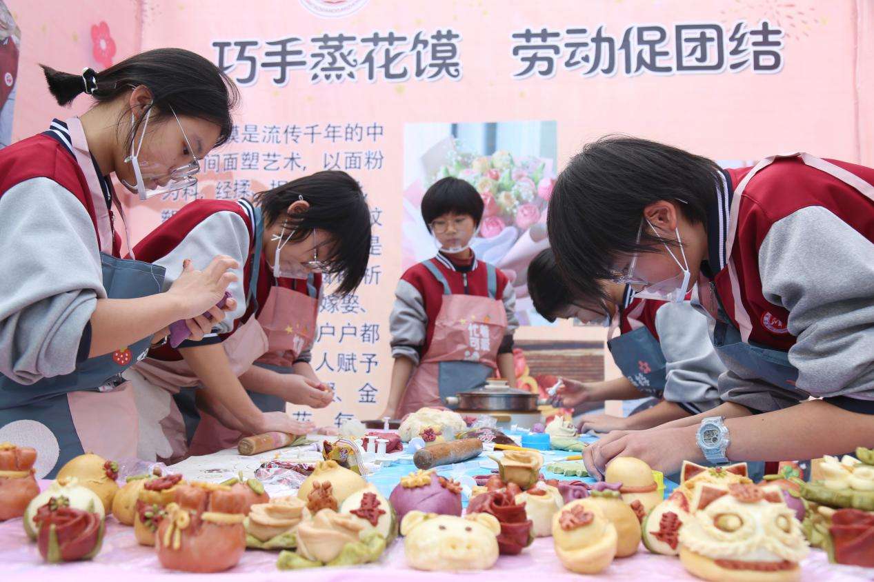 470ec1602f55ba81633015f43e652593