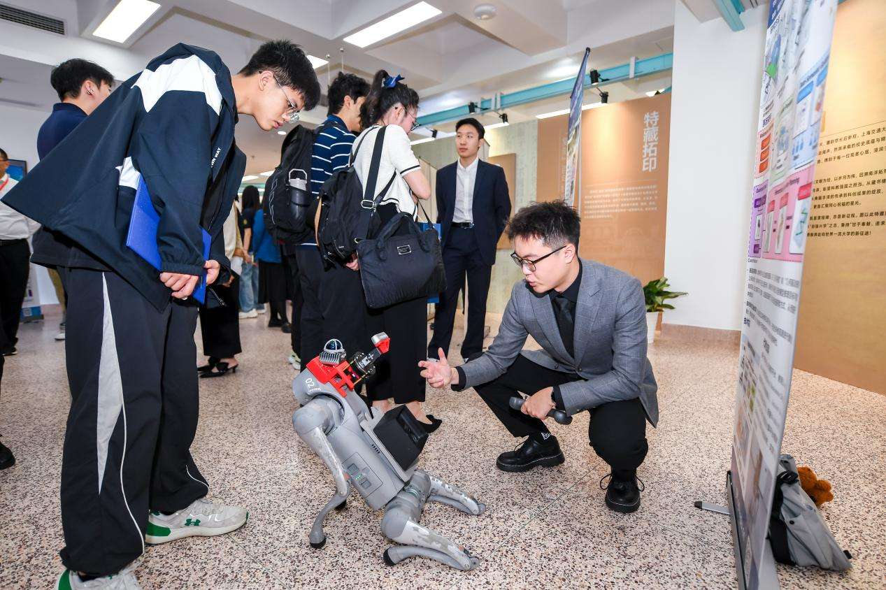 上海交通大学溥渊改日时刻学院“溥渊改日学者策画”格式展示步履-现场像片-3