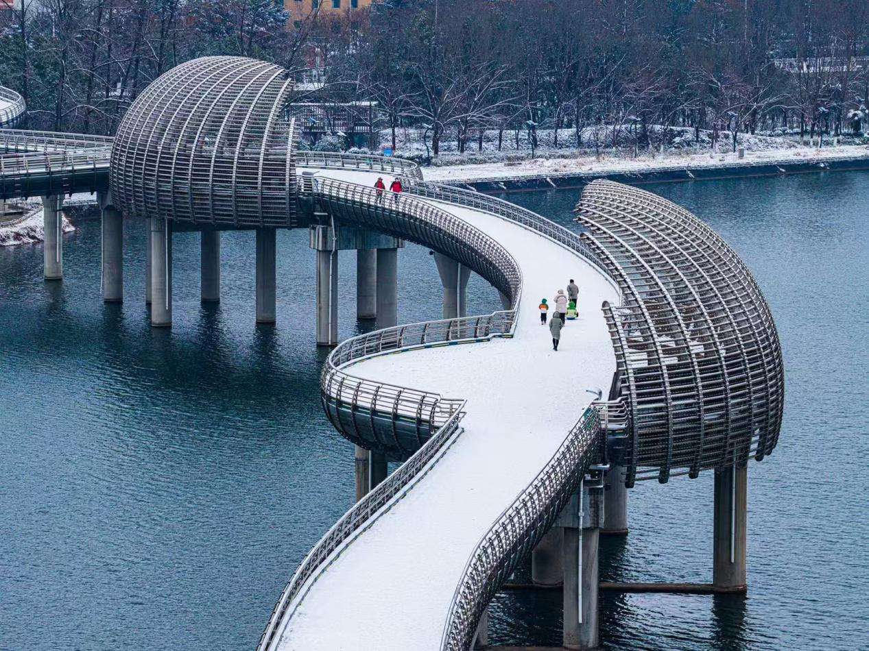 8ff69c56aa74644aa0ab6191b190c759